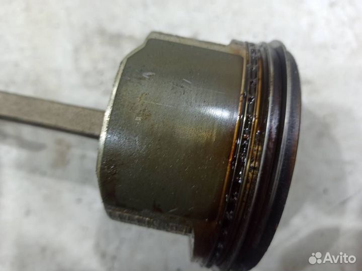 Поршень с шатуном Лексус