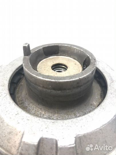 Опора двигателя правая Mercedes-Benz Glc Coupe