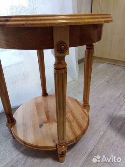 Журнальный столик круглый