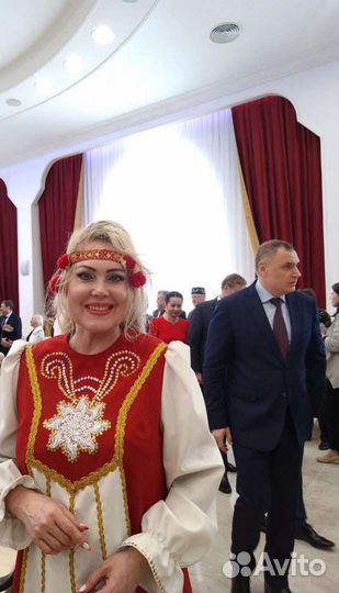 Ведущая, профессиональная певица на торжество