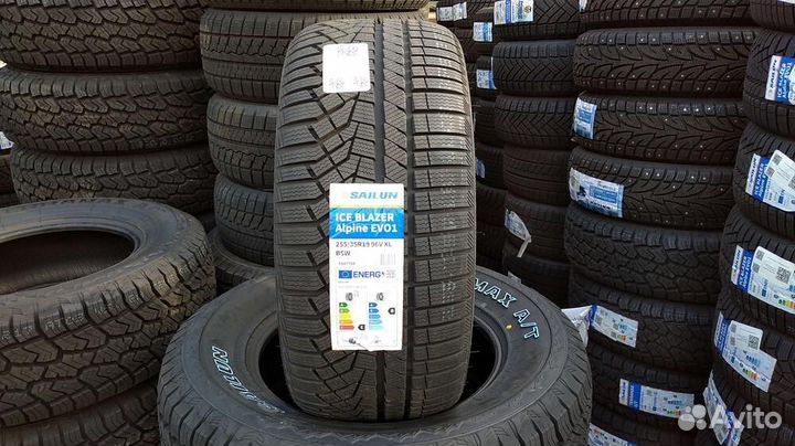 Sailun Ice Blazer Alpine EVO1 255/35 R19 96V