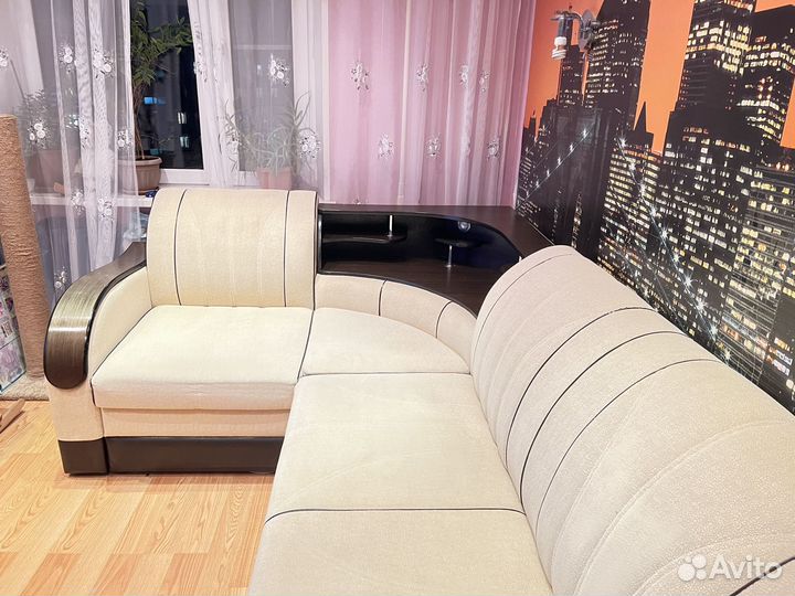 Угловой диван