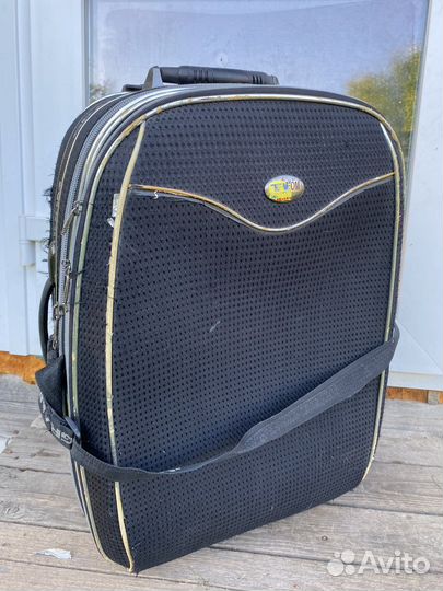 Чемодан на колесах