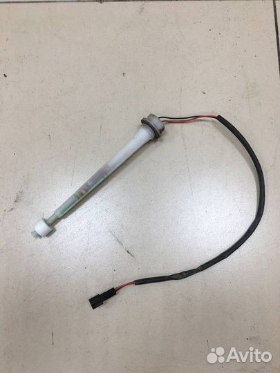 Датчик уровня в бачке омывателя Daewoo Nexia