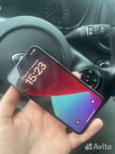 iPhone Xs, 64 ГБ