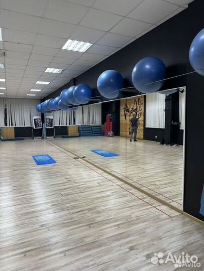 Зеркала в студию фитнес танцы