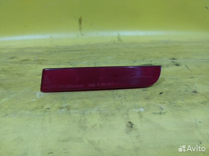 Отражатель задний Mitsubishi Lancer X