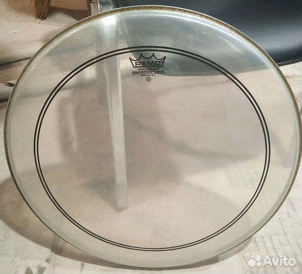 Пластик на бас-барабан