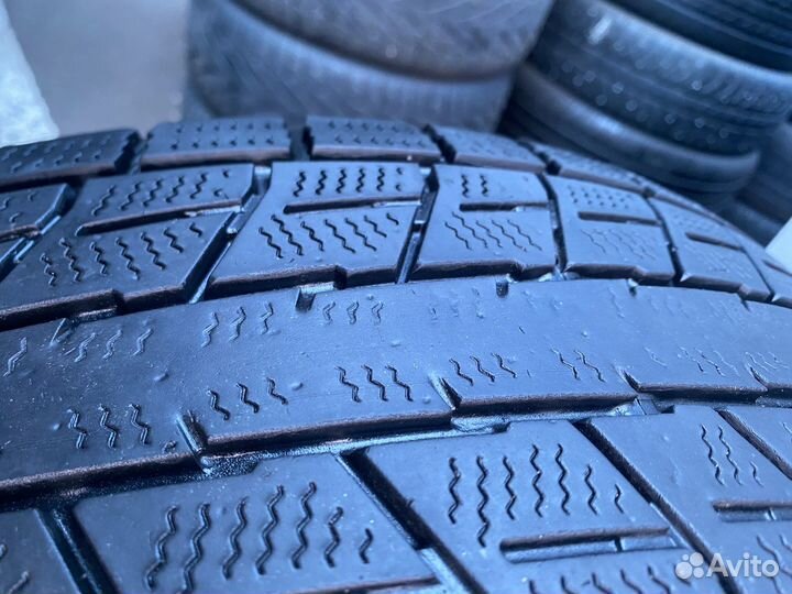 Dunlop Winter Maxx SJ8 225/60 R18