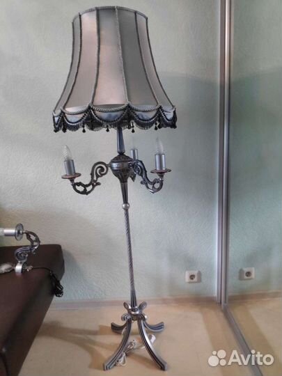 Люстры, шикарный торшер и бра