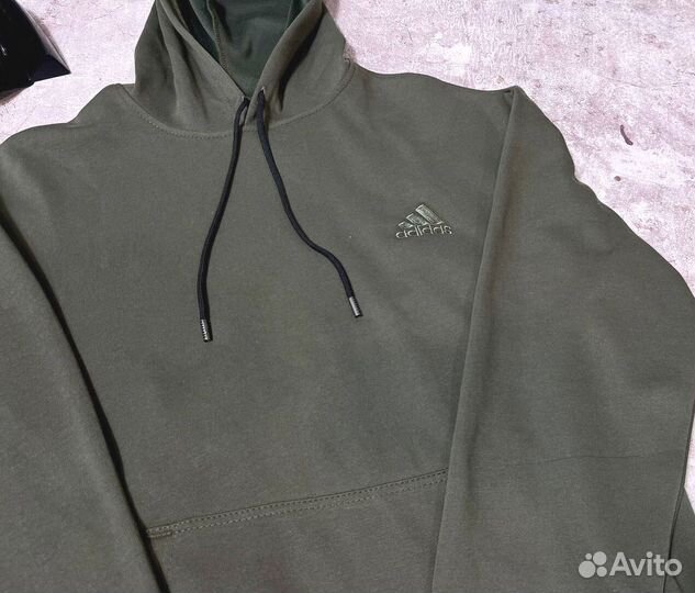 Спортивные костюмы Adidas