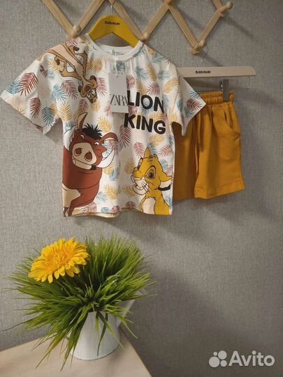 Костюм для мальчика Король Лев фирмы Zara 110