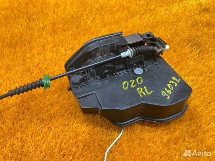 Замок двери задний левый Bmw 5-Series E60 N52B25A