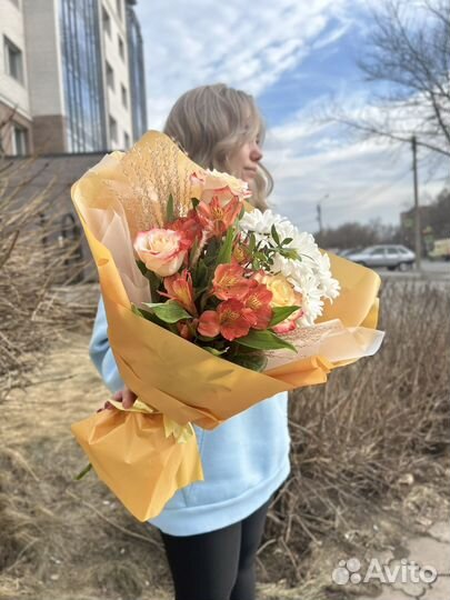 Букеты из живых цветов