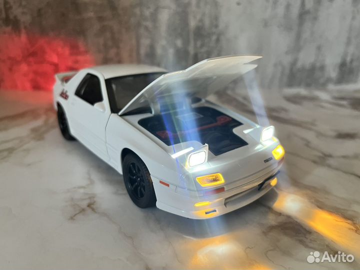 Модель mazda rx 7 с активными дверцами