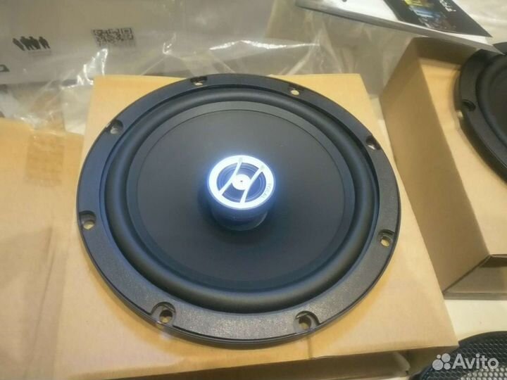 Колонки в автомобиль