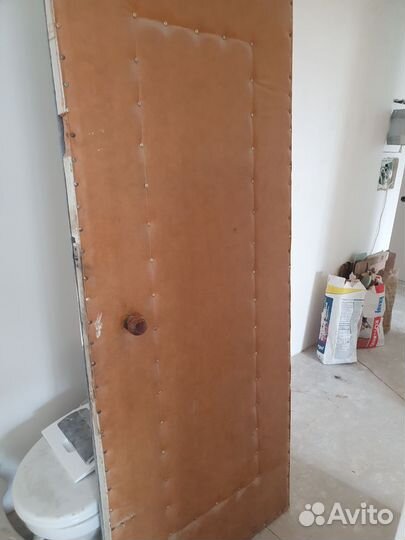 Дверь входная деревянная бу