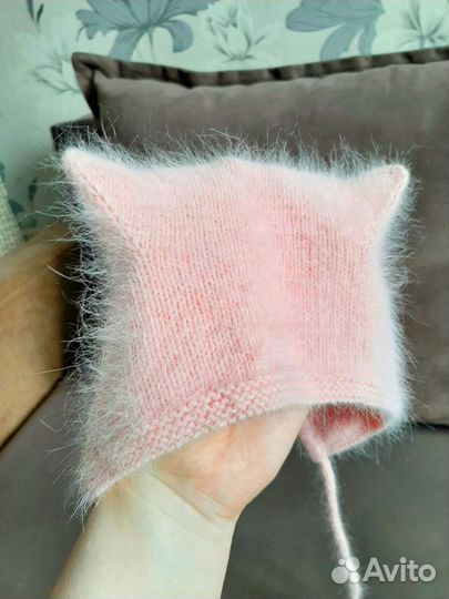 Чепчик и пинетки для новорожденного