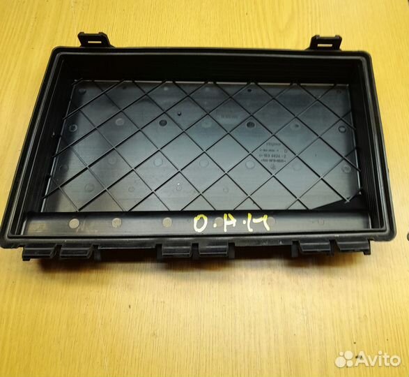 Крышка блока предохранителей opel astra h