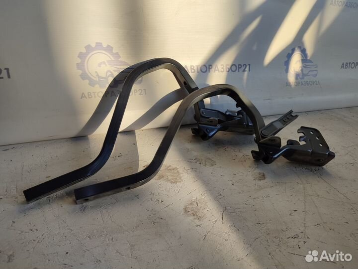 Петли крышки багажника LADA Granta