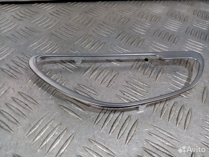 Б/У Накладка ручки внутренней#001