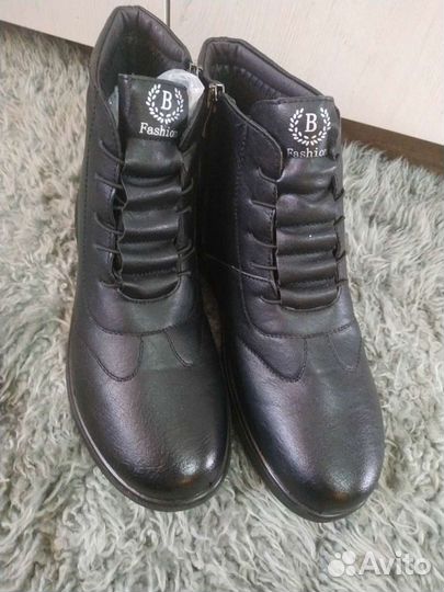 Ботинки женские