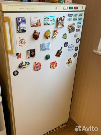 Холодильник морозильная камера бу