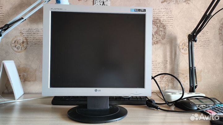 Монитор lg flatron L1732S