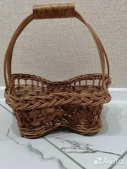 Корзина плетёная из натуральной лозы