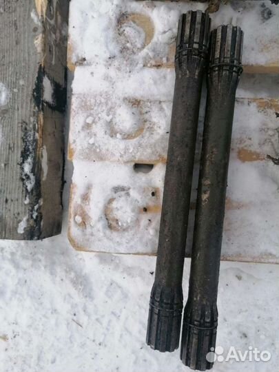 Полуось газ 71