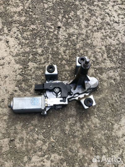 Моторчик стеклоочистителя задний Дискавери 3