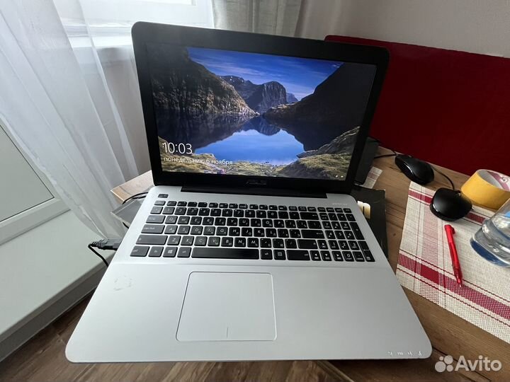Ноутбук Asus X555L
