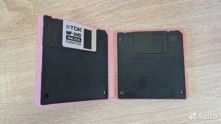 2 дискеты 3.5