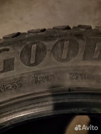Goodyear Ultragrip Ice Arctic 235/50 R17 100T