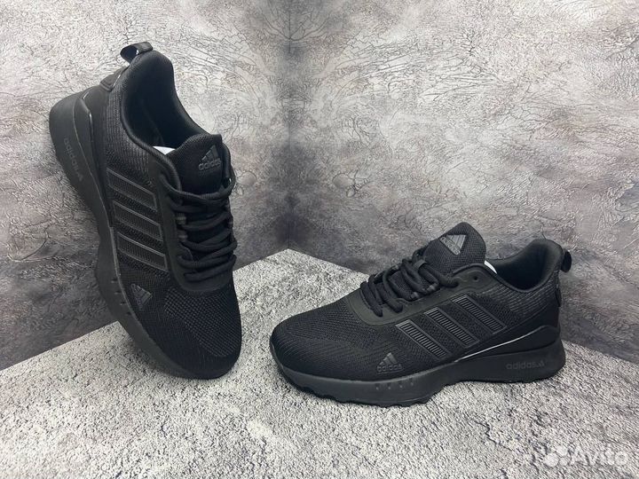 Кроссовки Adidas чёрные