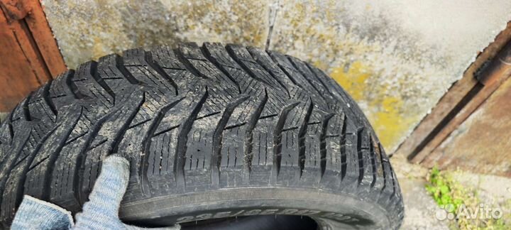 Kumho WinterCraft Ice WI31 235/65 R17