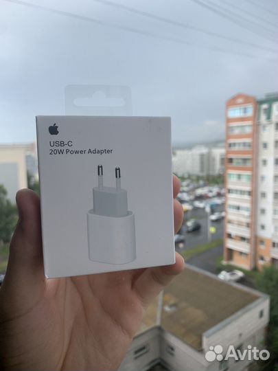 Зарядное устройство для iPhone