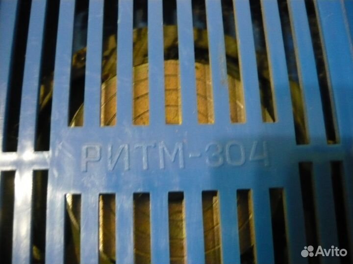 Радиоприемник времен СССР