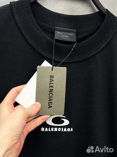 Balenciaga футболка коллекция 2025
