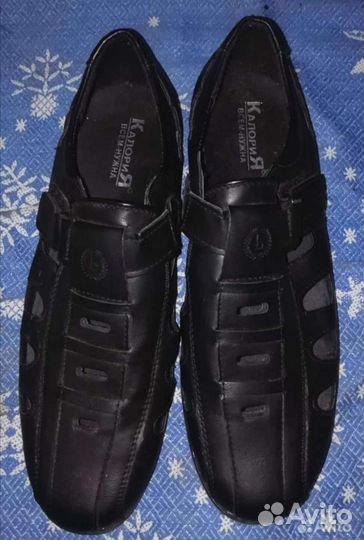 Сандали новые