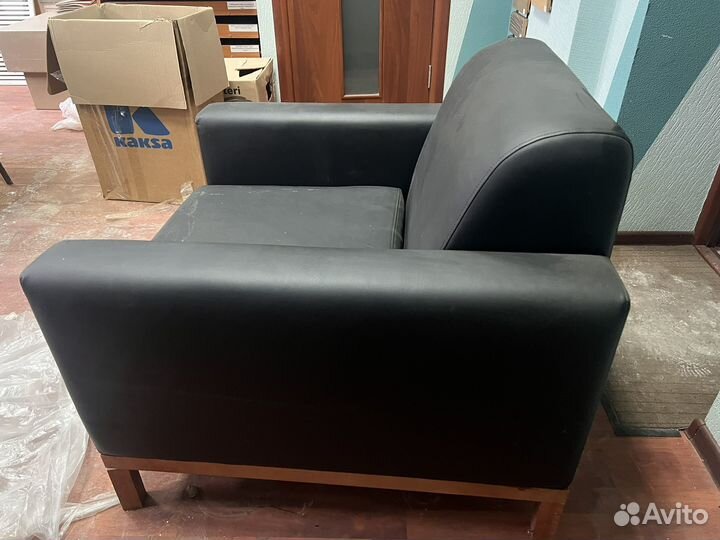 Диван и кресло