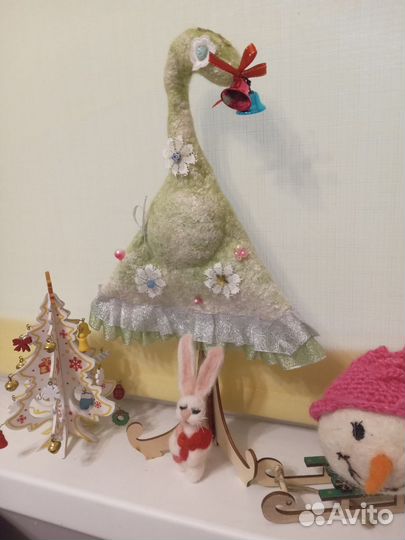 Елочка-игольница валяная