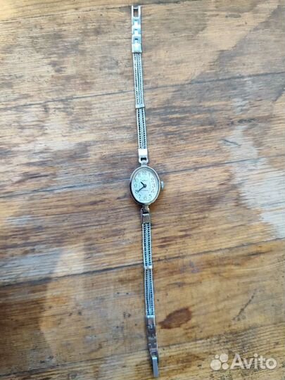 Часы механические Чайка 17 камней (СССР)