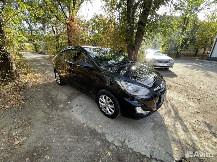 Hyundai Solaris 1.4 AT, 2011, 158 000 км
