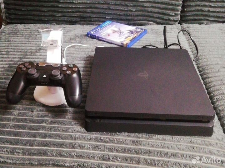 Sony PlayStation 4 Slim на 1 террабайт
