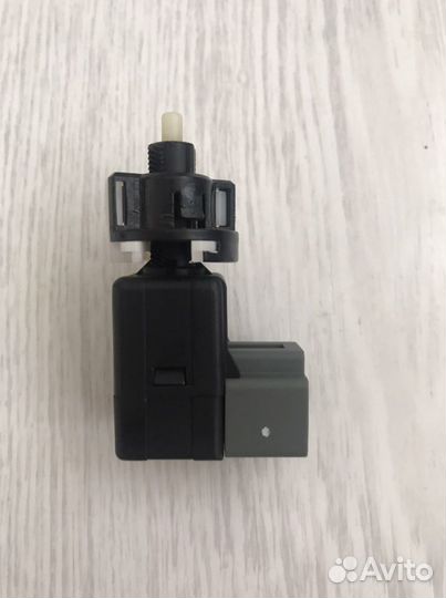 Датчик педали тормоза стоп сигнала Киа Хендай