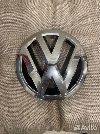 Знак volkswagen tiguan
