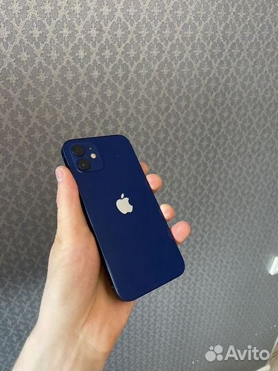 iPhone 12, 64 ГБ