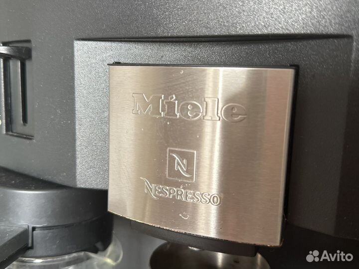 Встраиваемая кофемашина Miele CVA 3660