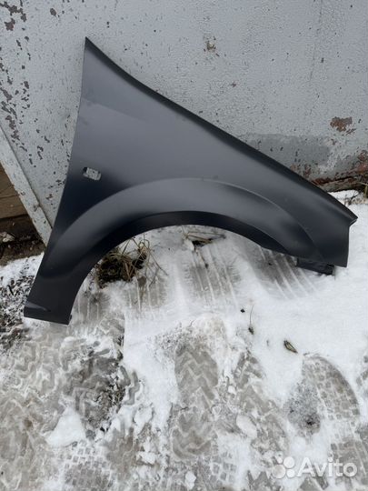 Крыло переднее правое LADA largus